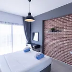 Pompeius Two Bedroom Sea View In Caesar & Spa, Long Apartment