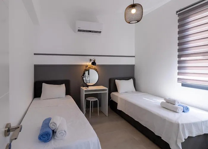 Pompeius Two Bedroom Sea View In Caesar & Spa, Long